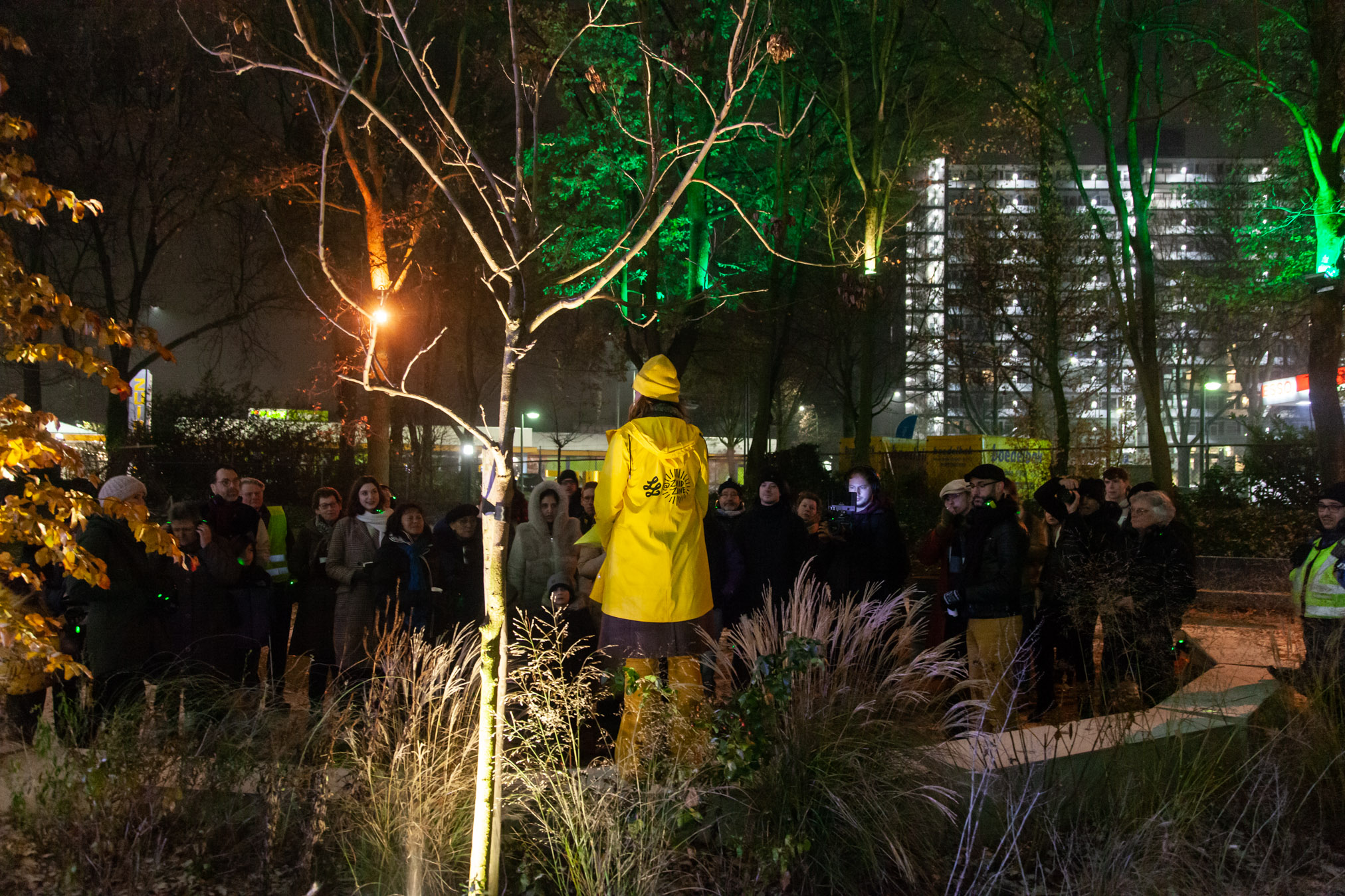 Ontvangst van de bezoekers in de Van Goyentuin. Foto door Joost Milde.